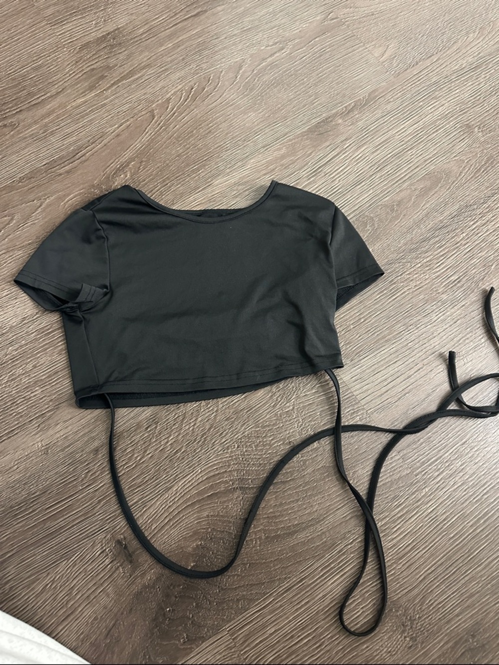 SHEIN Black Short Sleeve Crop Top with Tie-Back Straps